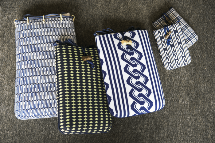 Gassai and dochu bags and small pouches, which can also be used as stylish shoulderbags.